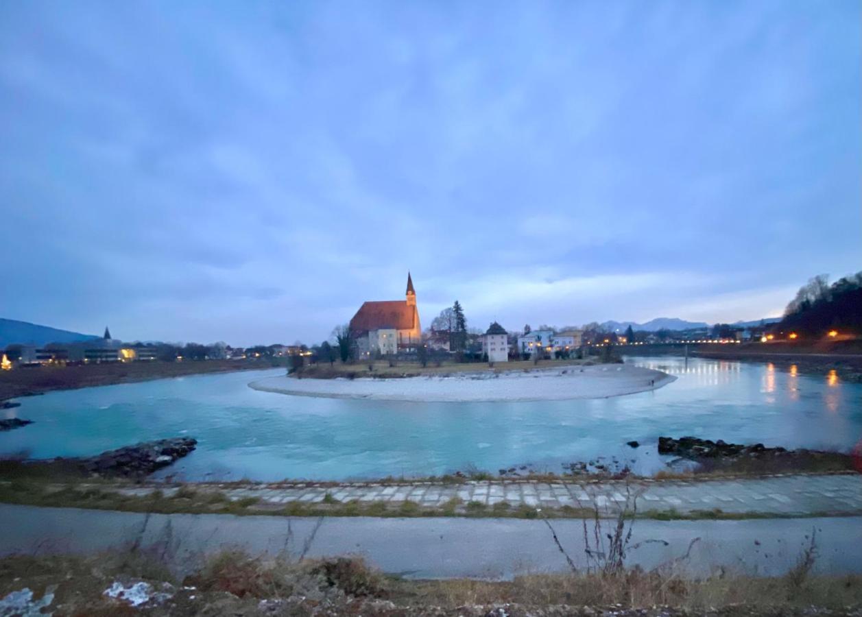 Ferienwohnung An Der Idyllischen Salzachschleife Naehe Salzburg Лауфен Экстерьер фото