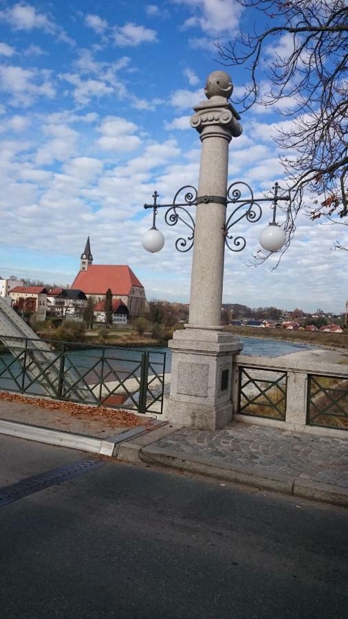 Ferienwohnung An Der Idyllischen Salzachschleife Naehe Salzburg Лауфен Экстерьер фото