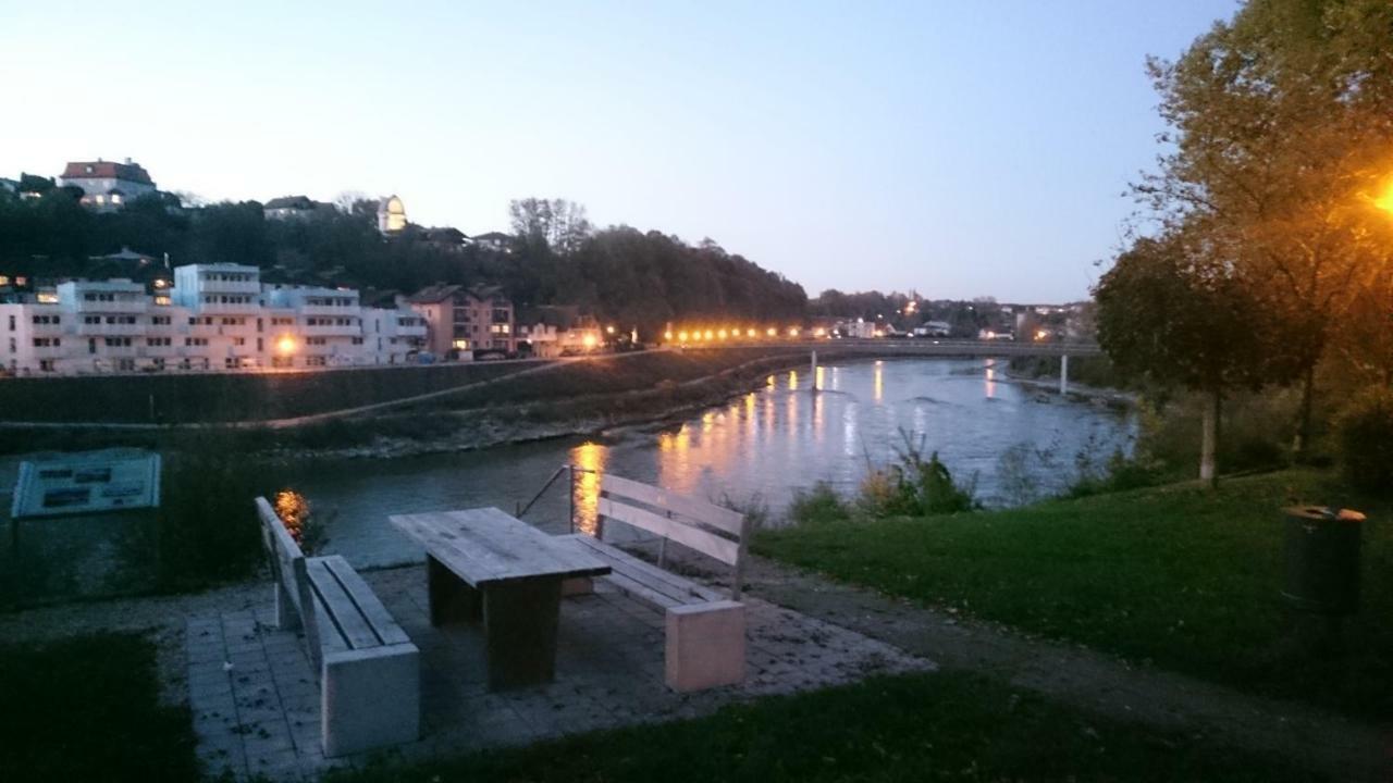 Ferienwohnung An Der Idyllischen Salzachschleife Naehe Salzburg Лауфен Экстерьер фото